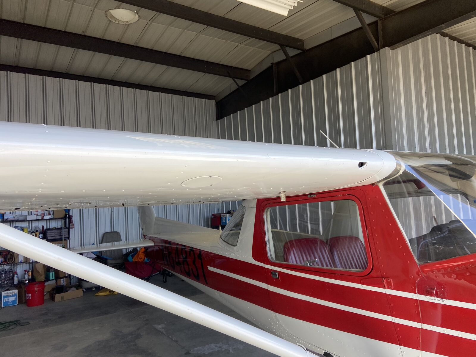 Cessna — Hangar Detail